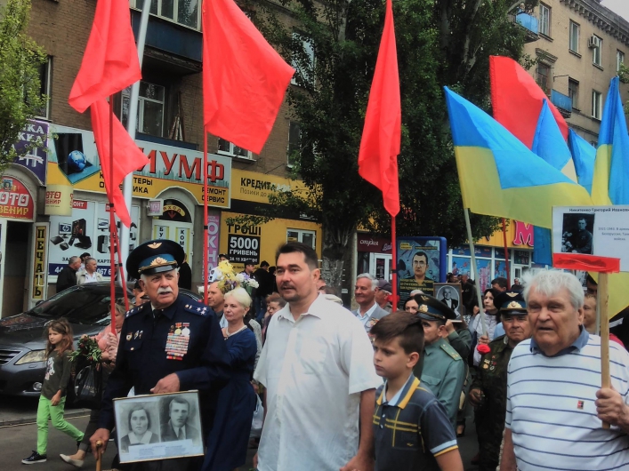 РосЗМІ відзначилися фейком про масову бійку в Мелітополі 9 травня